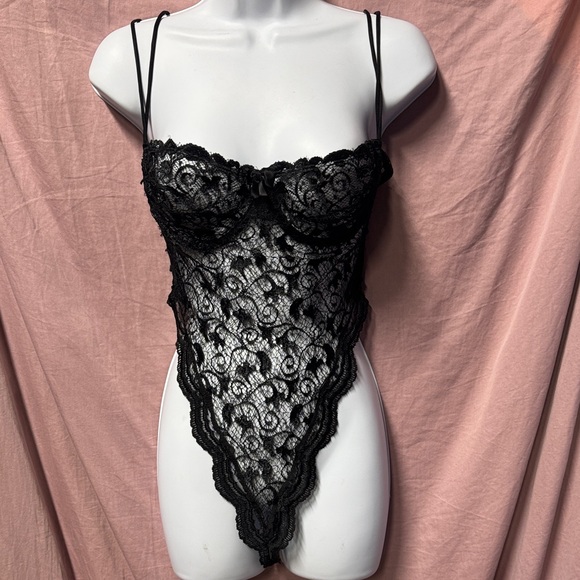 Victoria's Secret Black Lace Chemise - Picture 1 of 6